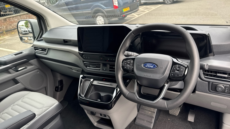 Ford Tourneo Custom 340 L1 Electric Rwd 160kW 65kWh H1 Titanium X 8 seater Auto